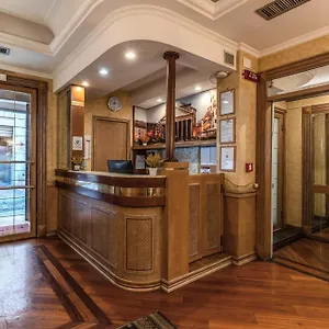 ** Hotel Pomezia Itálie